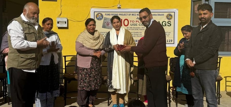 Seminar held on Rejecting Plastic Envelopes